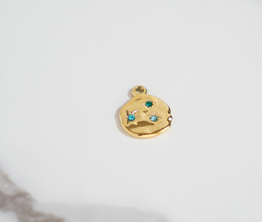 Gold Round With Three Stone