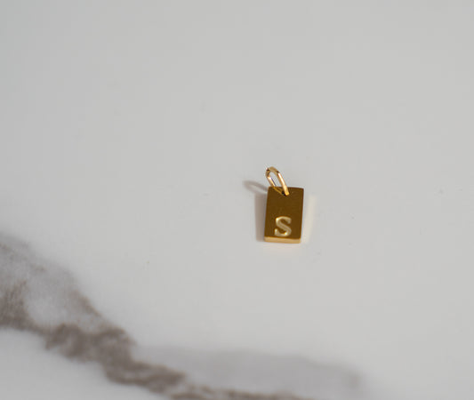 Letter Tag S